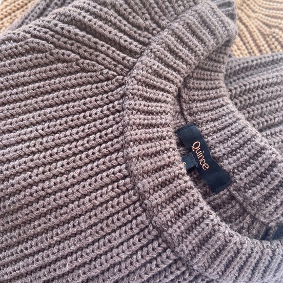 Bundle of 2 Quince 100% Organic Cotton Sweaters – Size S (Camel & Brown) - Picture 3 of 3